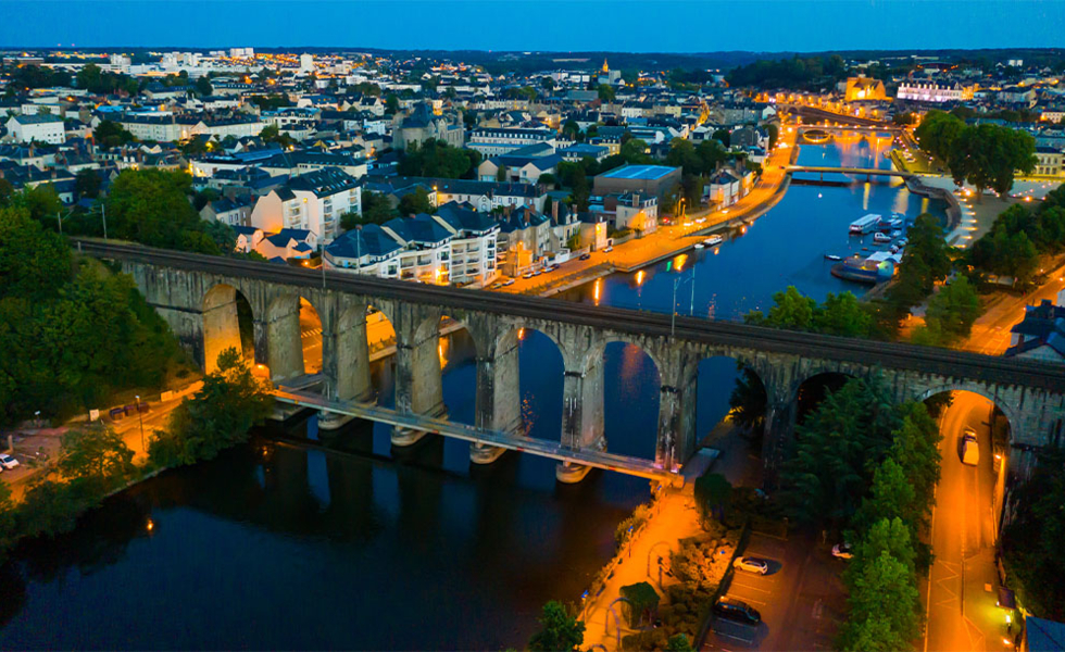 LE GRAND HÔTEL DE MAYENNE Mayenne