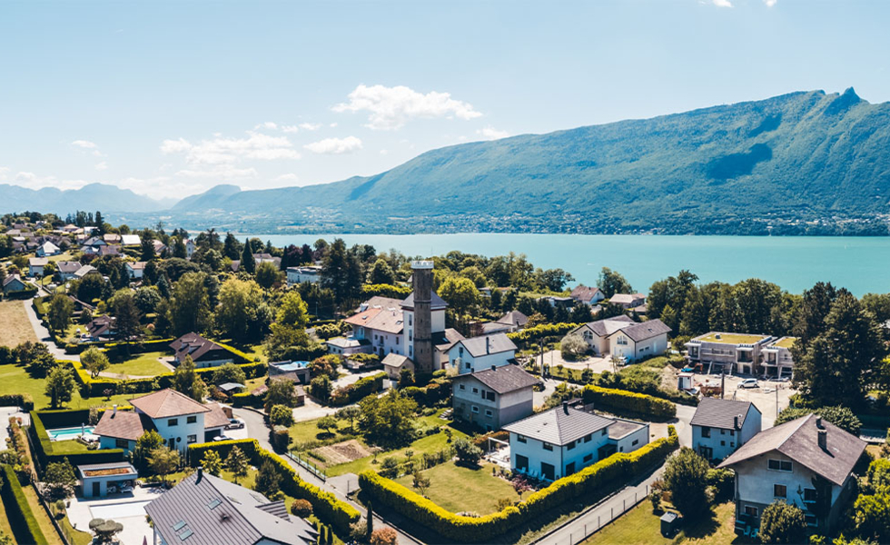 HÔTEL LE FER À CHEVAL Yenne