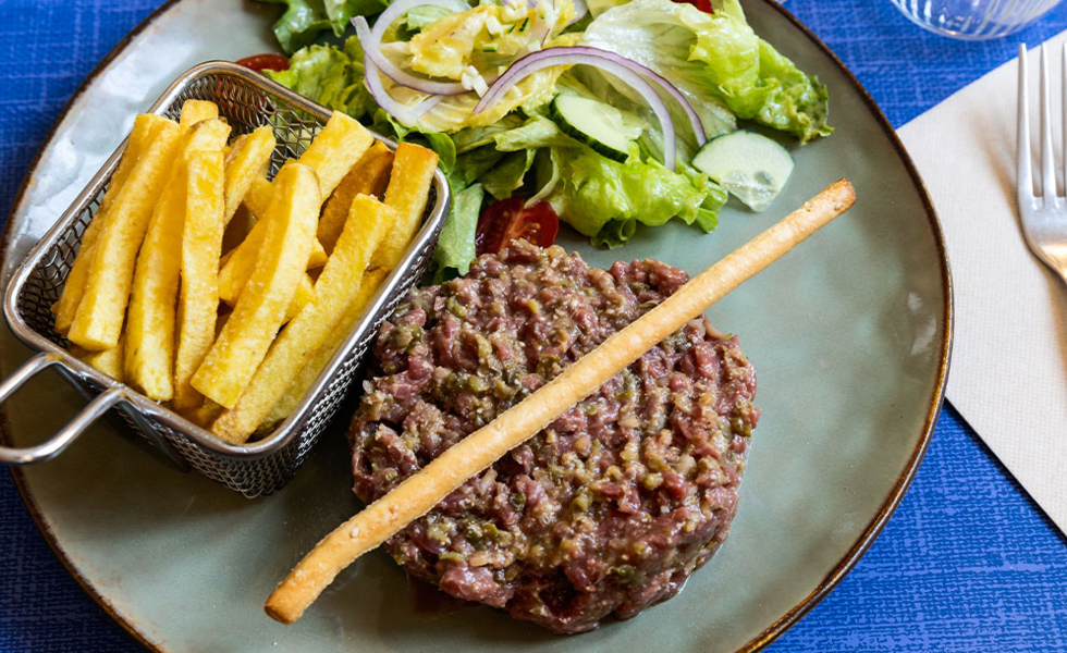 HÔTEL LE FER À CHEVAL Yenne