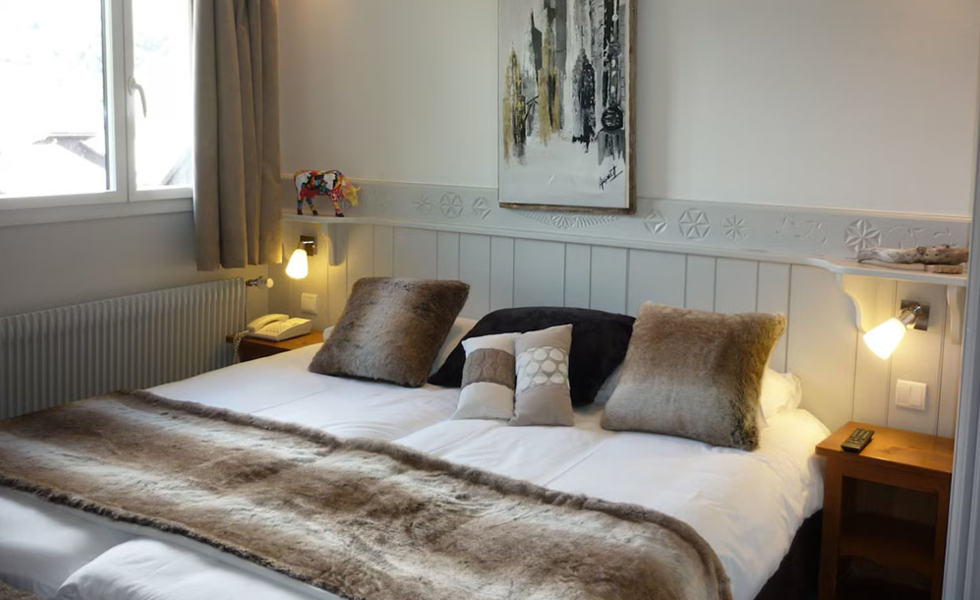 LES BARTAVELLES HOTEL RESTAUTANT & SPA Crots