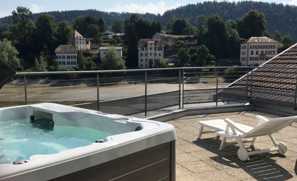 HÔTEL RESTAURANT LES CYGNES Villers-le-Lac