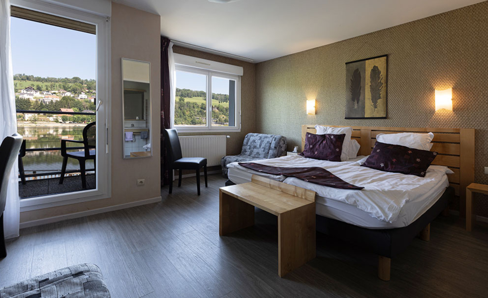 HÔTEL RESTAURANT LES CYGNES Villers-le-Lac