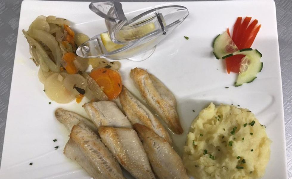 HÔTEL RESTAURANT LES CYGNES Villers-le-Lac