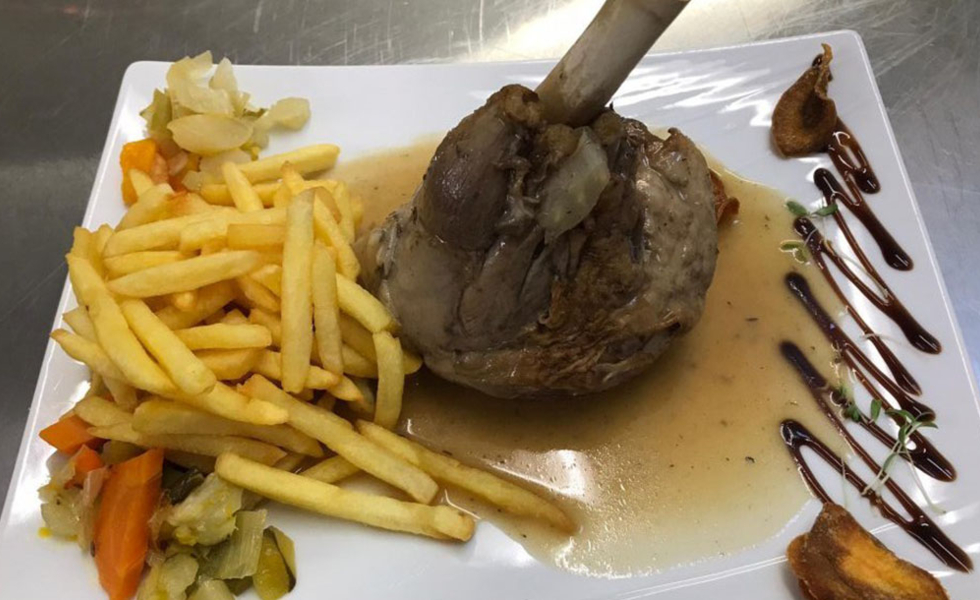 HÔTEL RESTAURANT LES CYGNES Villers-le-Lac