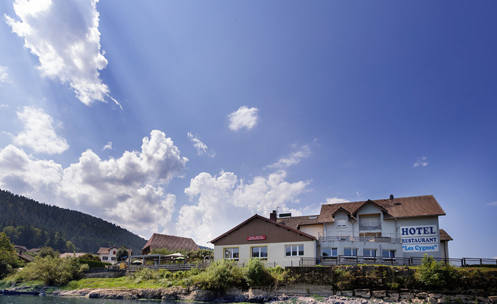 HÔTEL RESTAURANT LES CYGNES Villers-le-Lac
