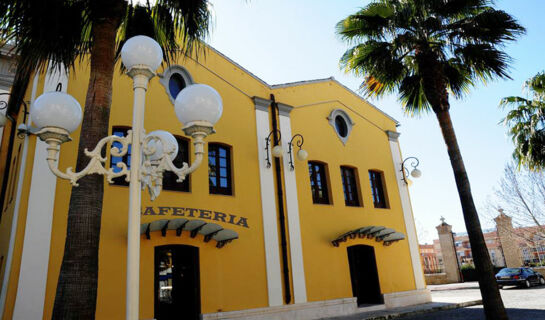 HOTEL EL CARMEN Puerto Genil