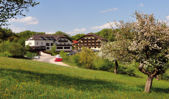 WIENERWALDHOF - HOTEL . SEMINAR . RESTAURANT Tullnerbach-Lawies