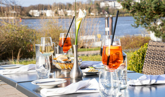 ELAYA HOTEL HAMBURG FINKENWERDER Hambourg