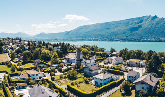 HÔTEL LE FER À CHEVAL Yenne