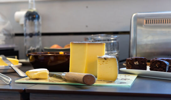 HÔTEL LE FER À CHEVAL Yenne