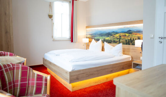 LANDHOTEL 