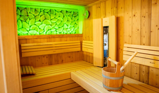 LANDHOTEL 