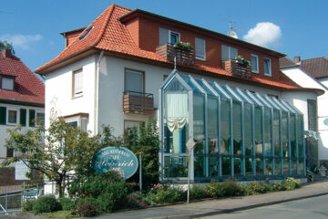 LANDHOTEL WEINRICH (B&B) Naumburg