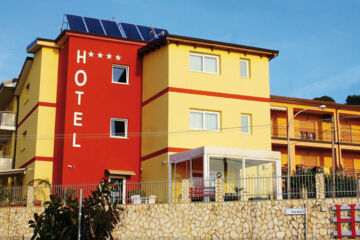 HOTEL PARADISO Falerna Marina