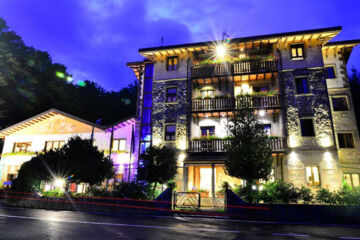 HOTEL LE MACINAIE (B&B) Castel del Piano (GR)