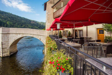 HÔTEL RESTAURANT LA DEMI-LUNE Saint-Ursanne